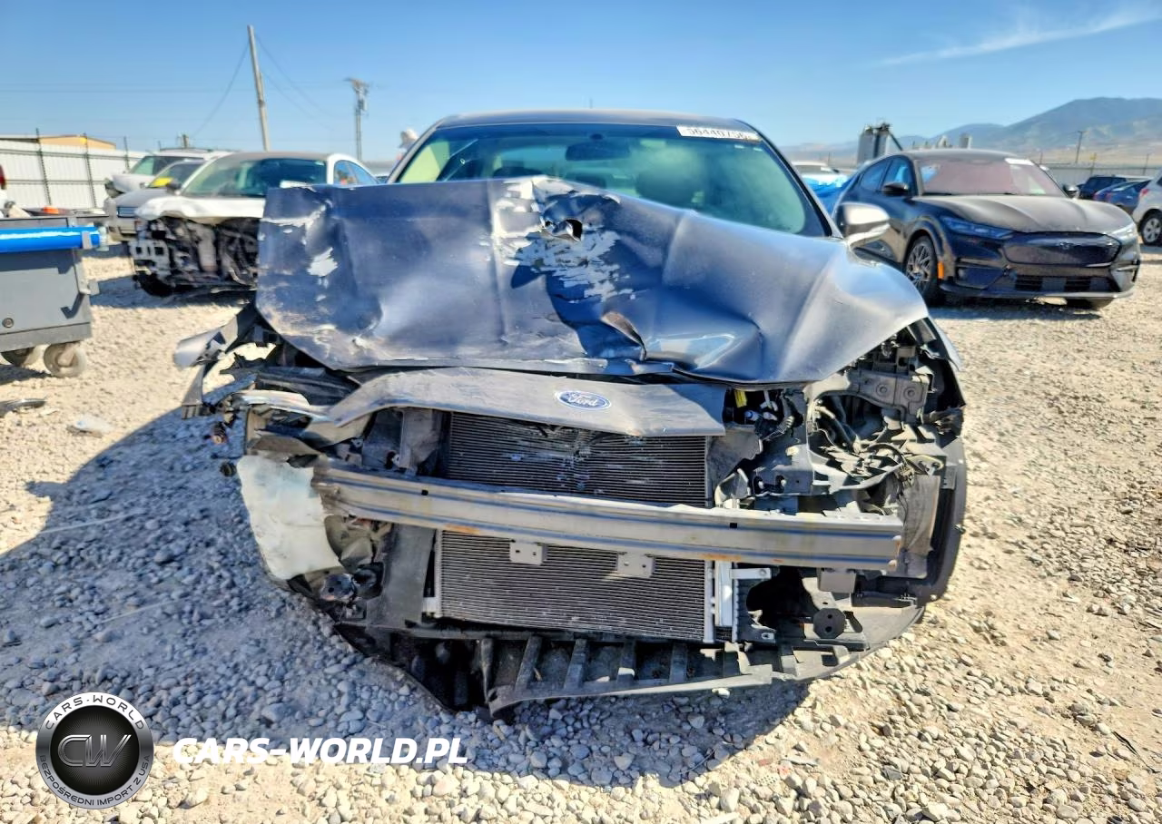 2014 Ford Fusion Se VIN:3FA6P0H71ER255194 - 5