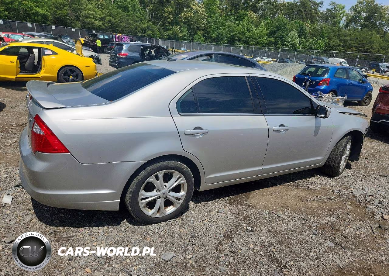 2012 Ford Fusion Se VIN:3FAHP0HG1CR235551 - 3