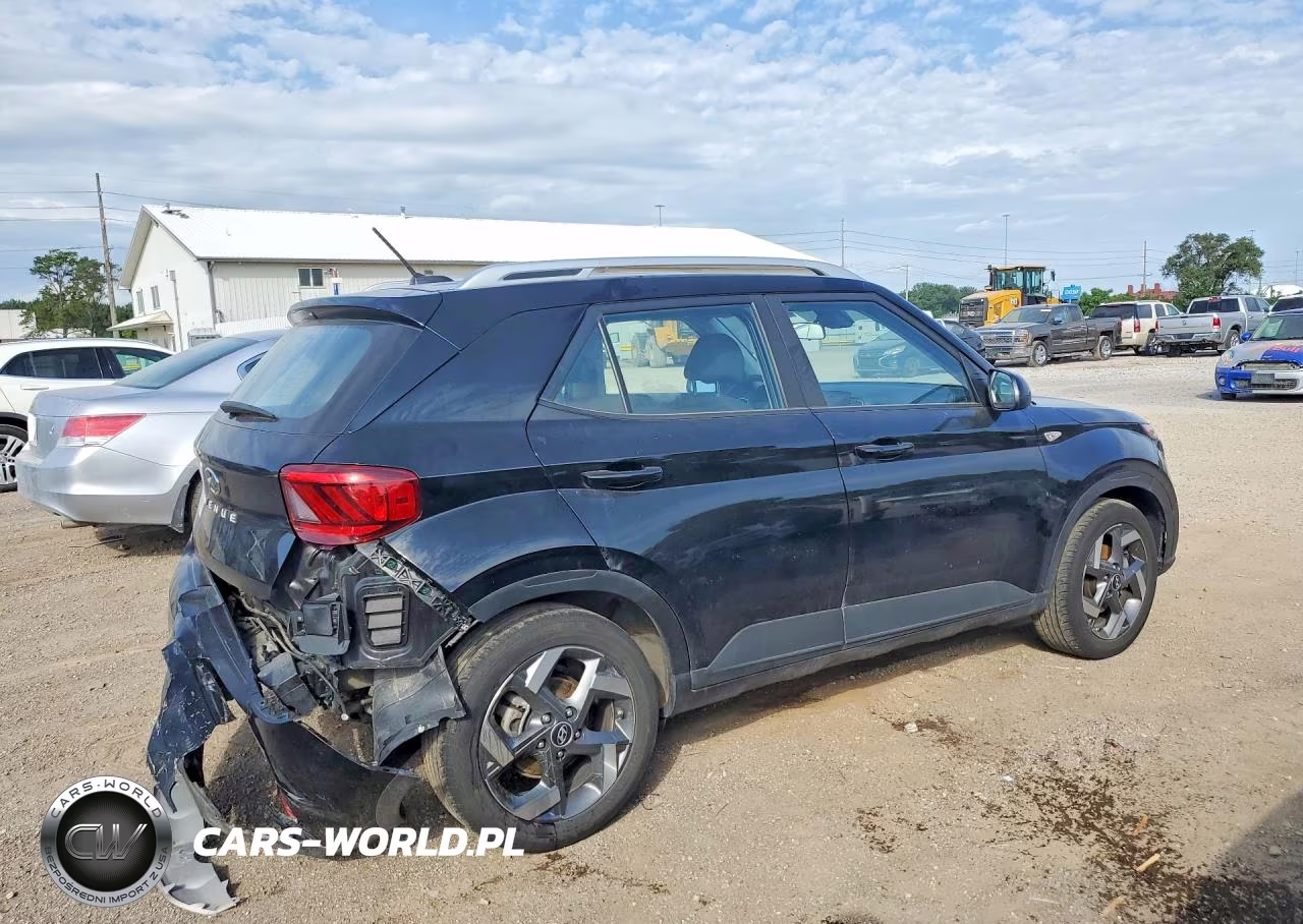 2025 Hyundai Venue Sel VIN:KMHRC8A30SU353660 - 3
