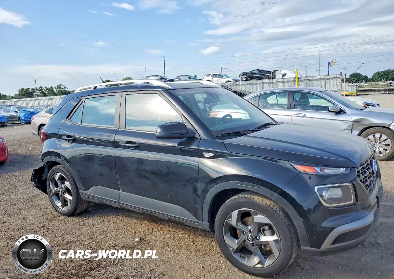 2025 Hyundai Venue Sel VIN:KMHRC8A30SU353660 - 4