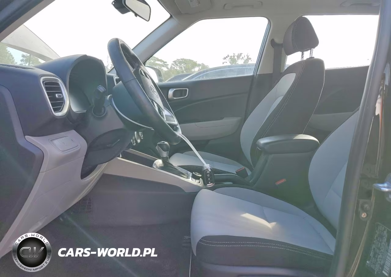 2025 Hyundai Venue Sel VIN:KMHRC8A30SU353660 - 7