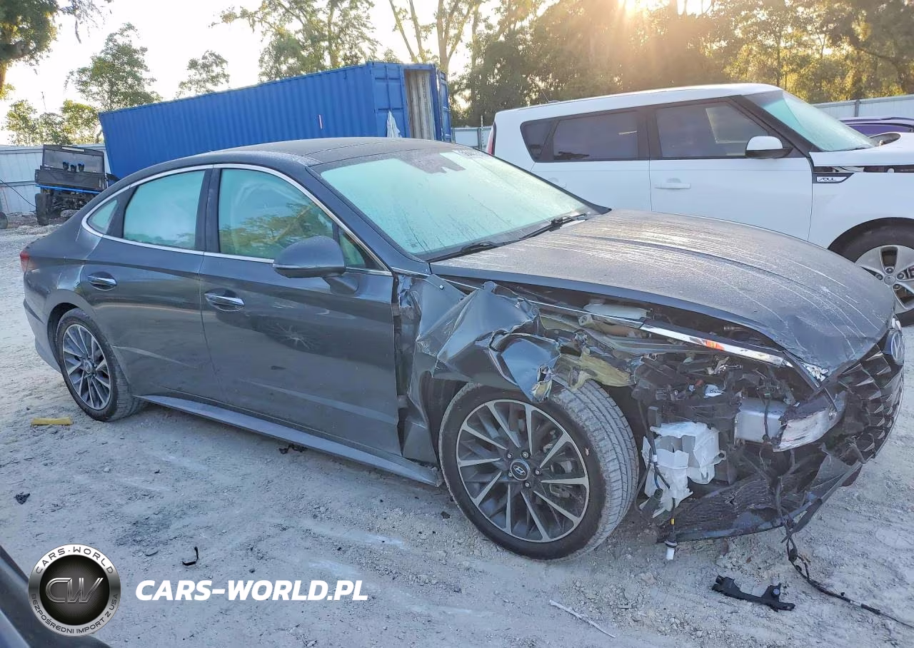 2022 Hyundai Sonata Limited VIN:KMHL34J25NA180746 - 4