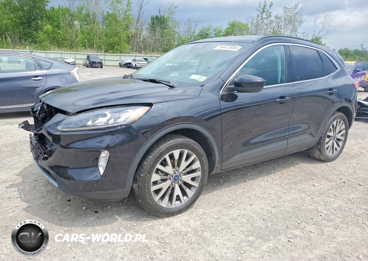 2022 Ford Escape Titanium – zdjęcie 1 z 13