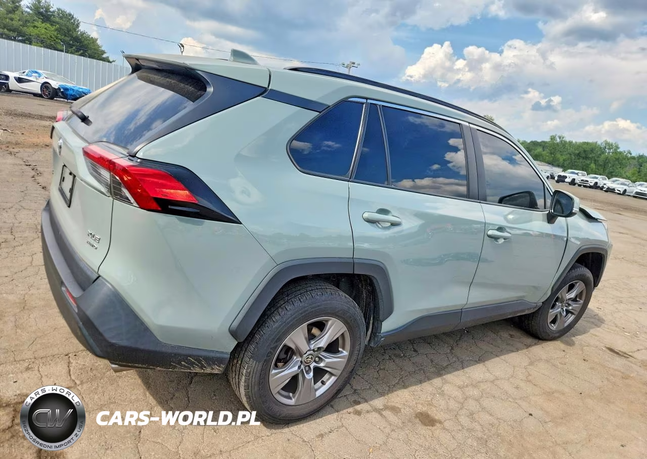 2022 Toyota Rav4 Xle VIN:2T3P1RFV4NW284125 - 3