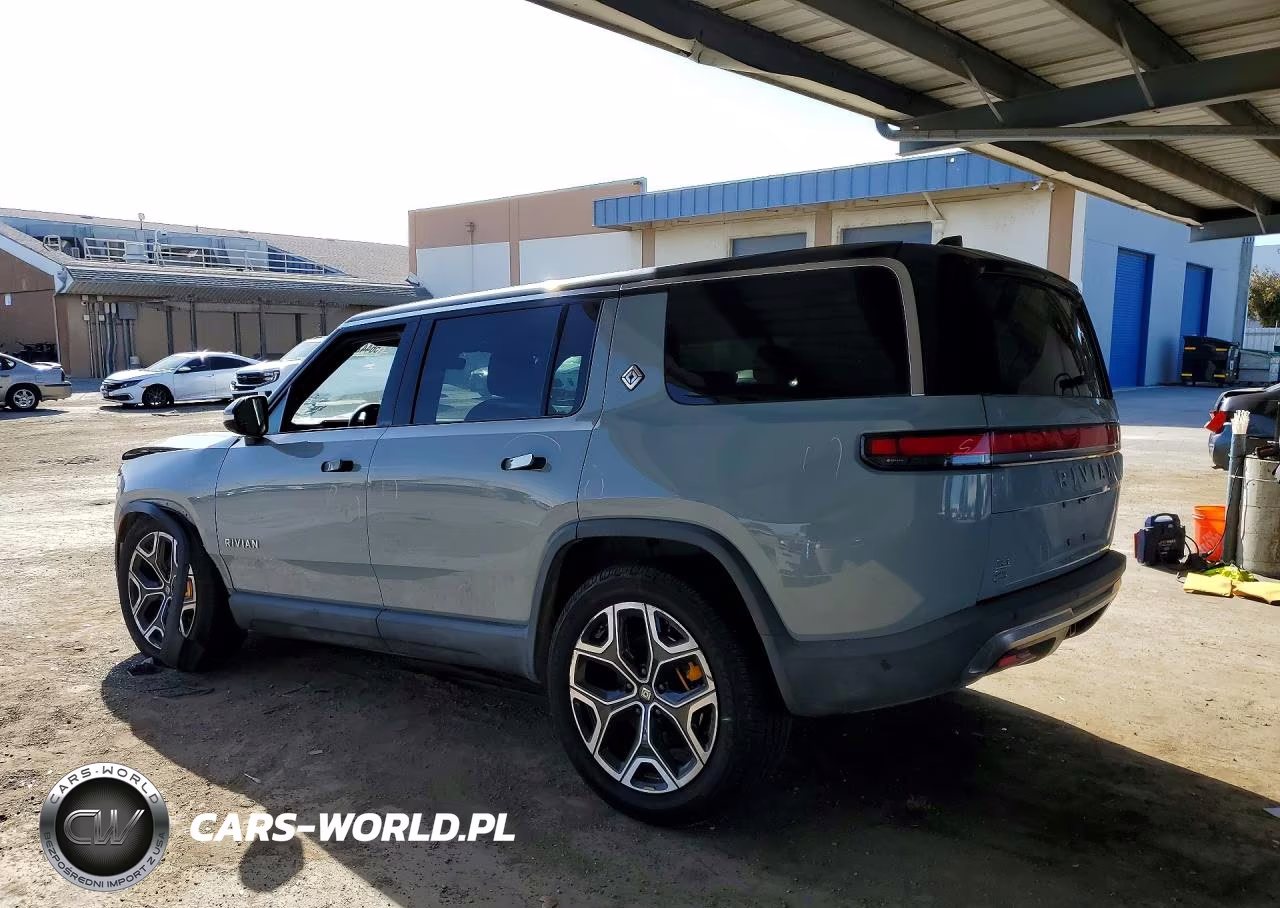 2023 Rivian R1S Adventure VIN:7PDSGABA2PN004010 - 2