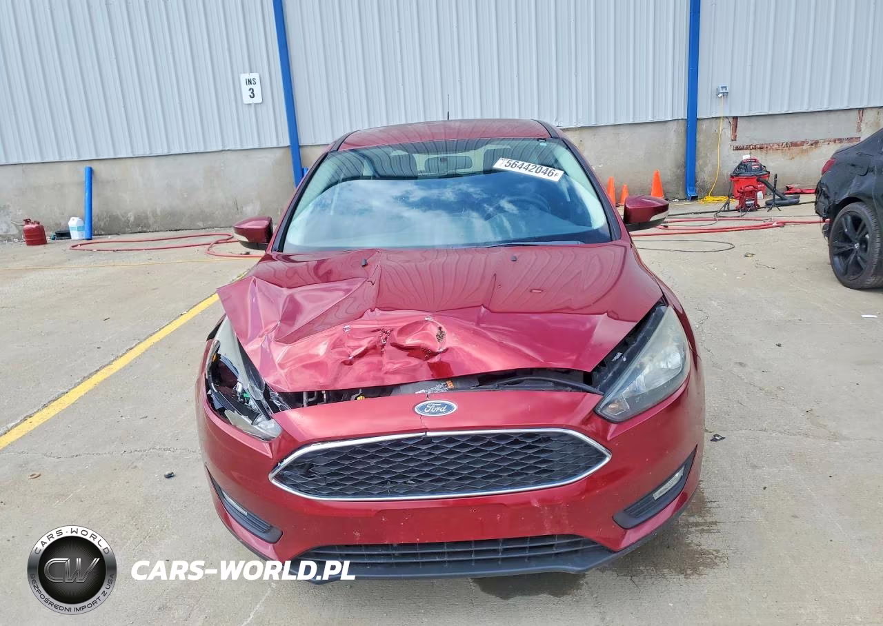 2016 Ford Focus Se VIN:1FADP3K20GL311794 - 5