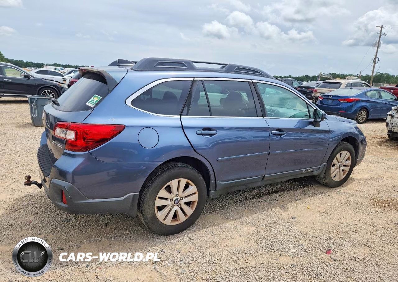 2018 Subaru Outback 2.5I Premium VIN:4S4BSACC9J3290720 - 3