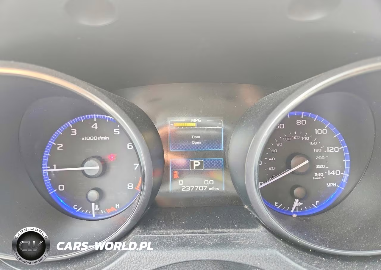 2018 Subaru Outback 2.5I Premium VIN:4S4BSACC9J3290720 - 9