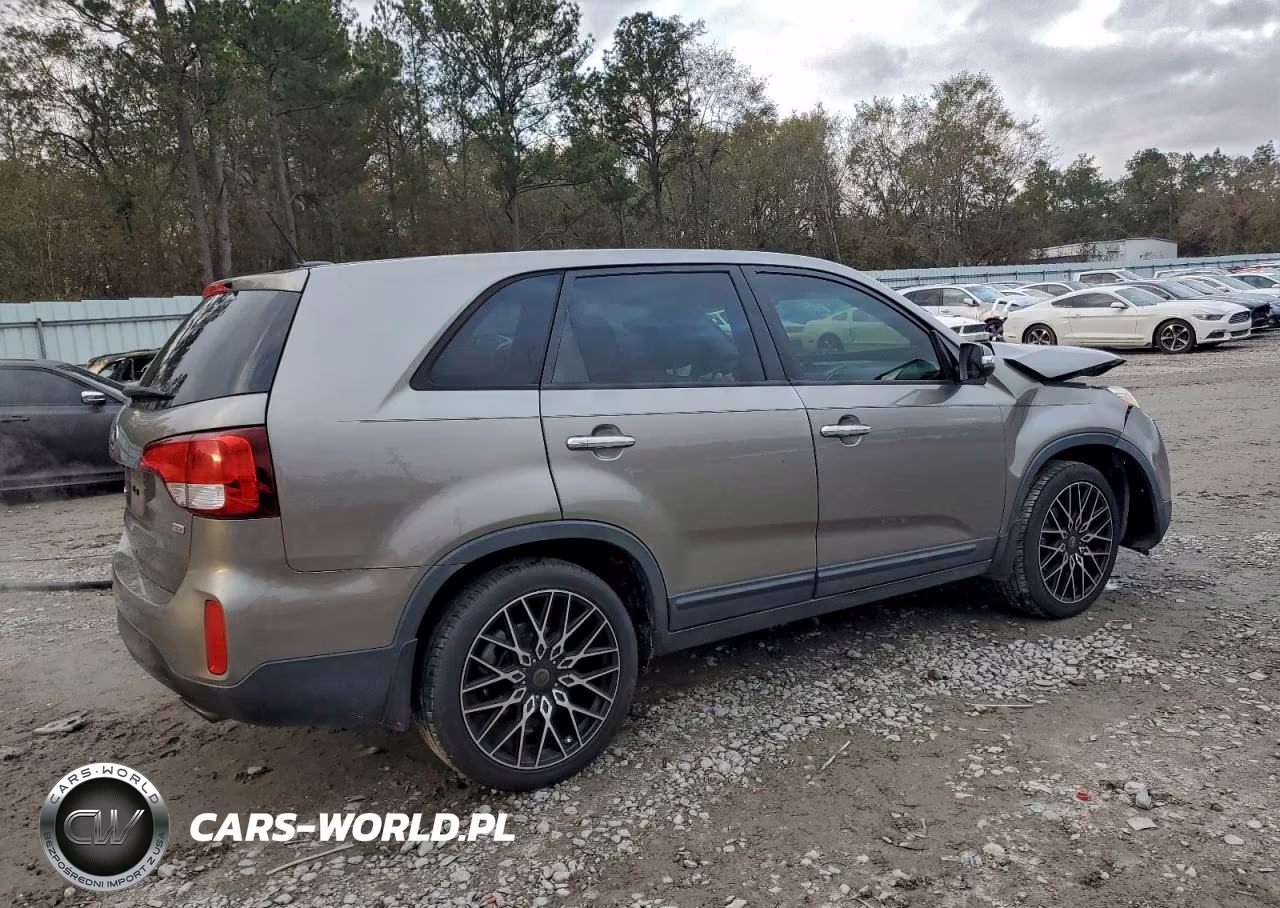 2015 Kia Sorento Lx VIN:5XYKT3A66FG637790 - 3