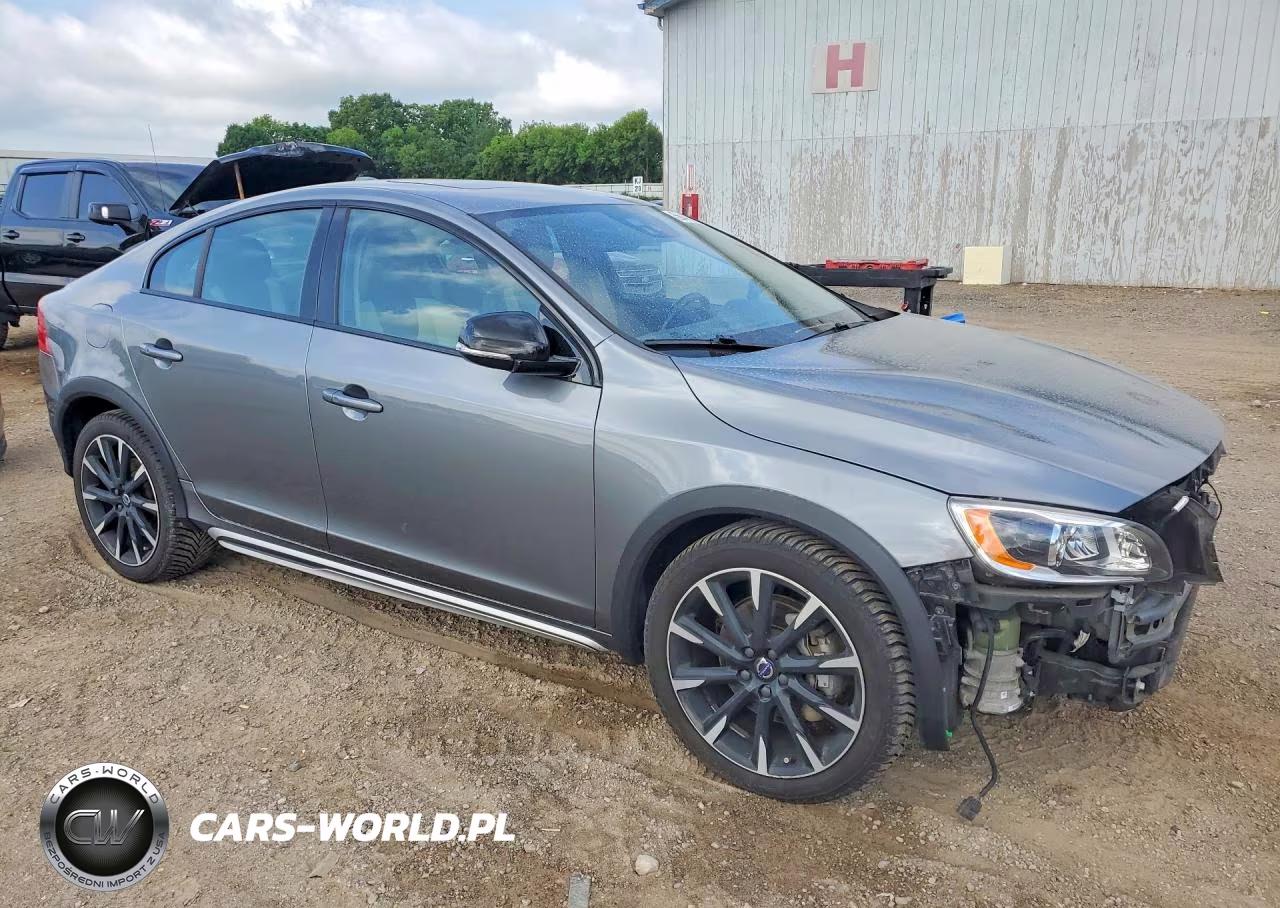 2016 Volvo S60 Cross Country T5 VIN:YV4612UM2G2001193 - 4