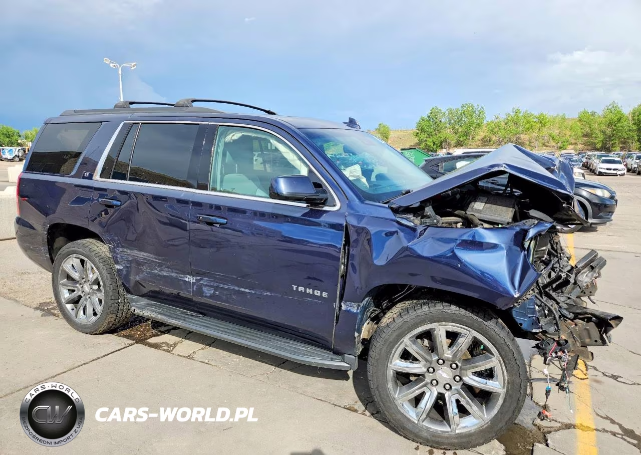 2018 Chevrolet Tahoe K1500 Lt VIN:1GNSKBKC0JR227537 - 4