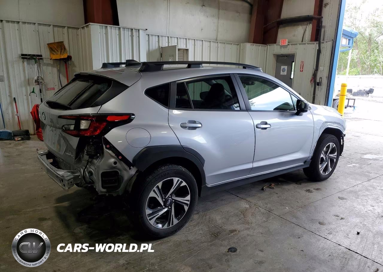 2024 Subaru Crosstrek Premium VIN:JF2GUADC3R8273088 - 3