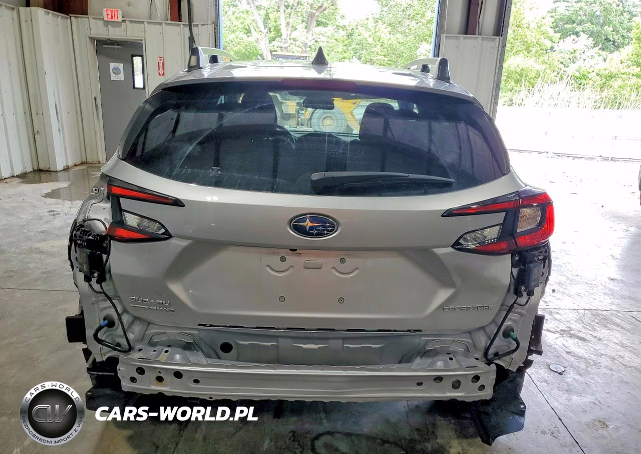 2024 Subaru Crosstrek Premium VIN:JF2GUADC3R8273088 - 6