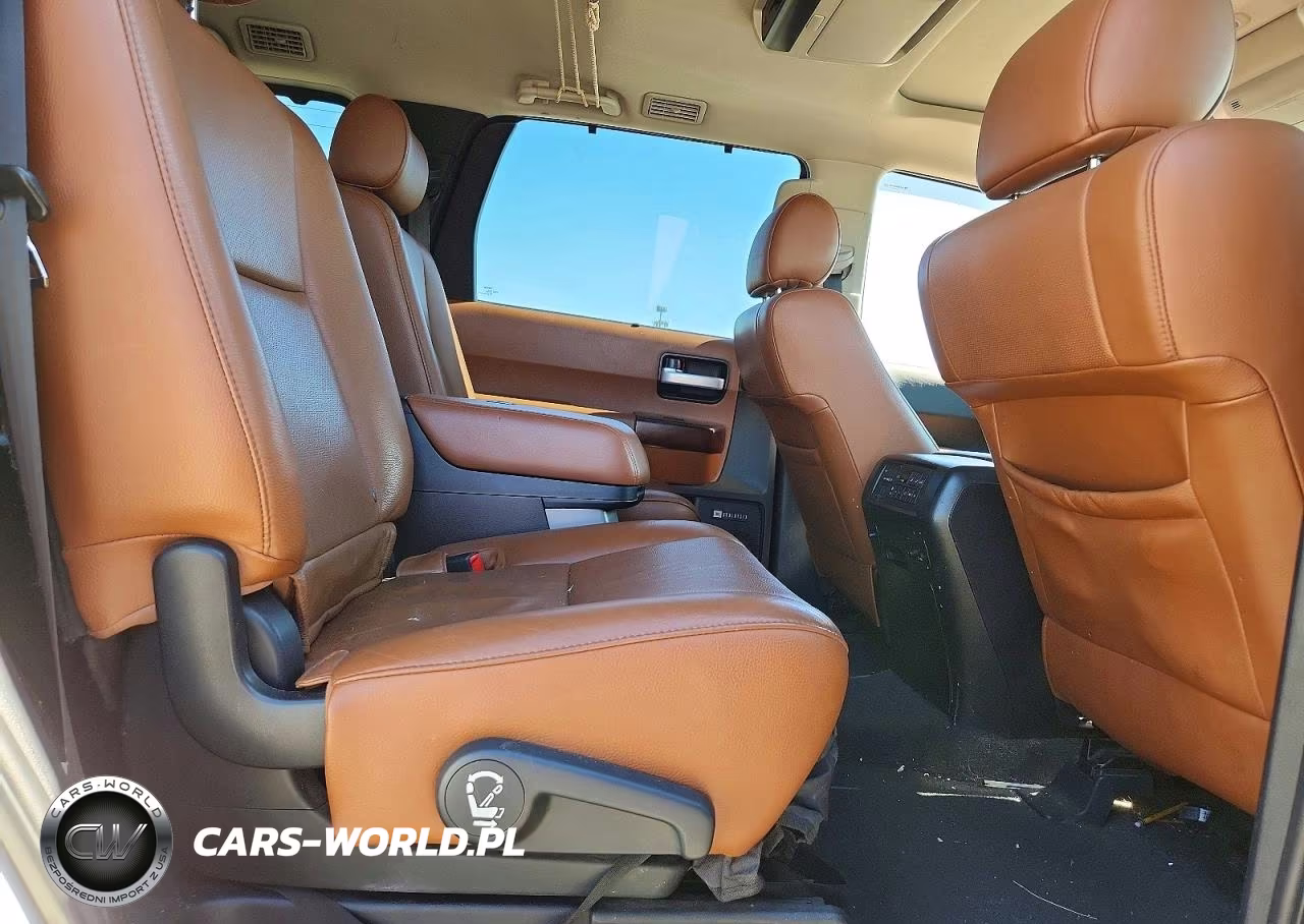 2011 Toyota Sequoia Platinum VIN:5TDDY5G10BS051794 - 11