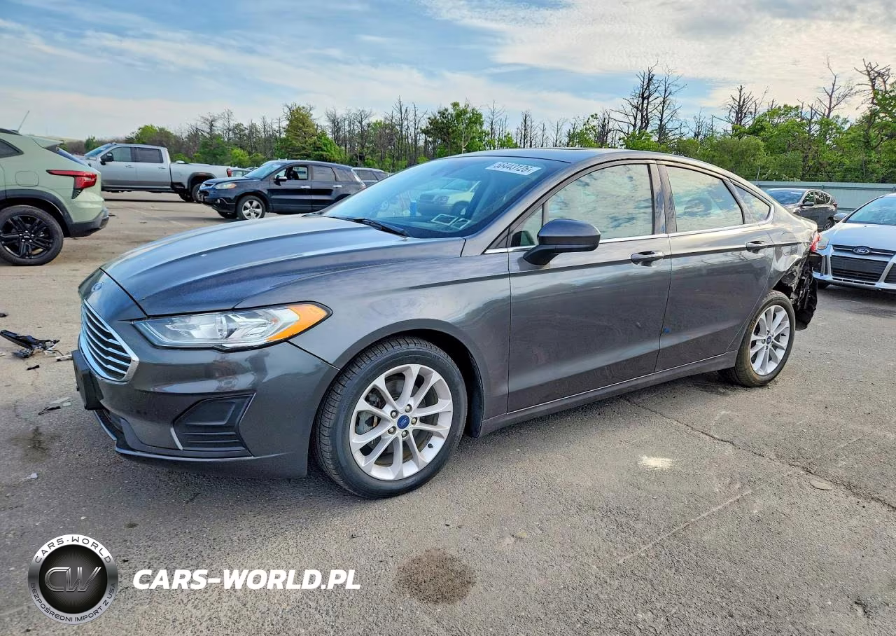 2020 Ford Fusion Se – zdjęcie 1 z 12