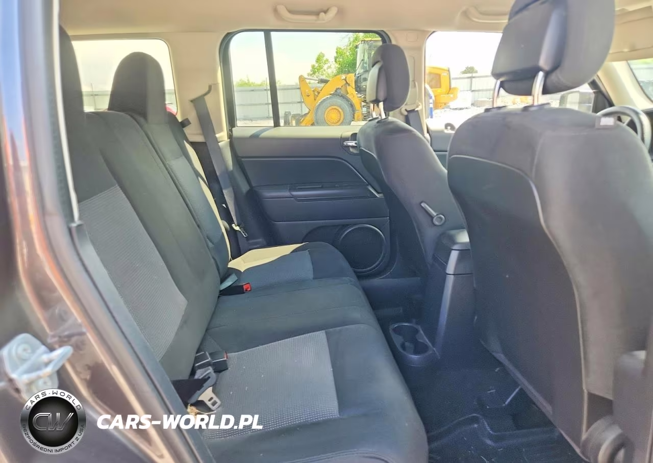 2015 Jeep Patriot Sport VIN:1C4NJRBB2FD331878 - 10