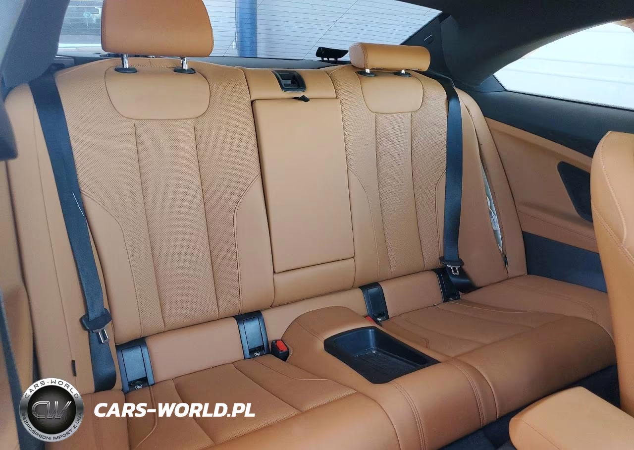 2024 BMW 230I VIN:3MW23CM06R8E10457 - 10