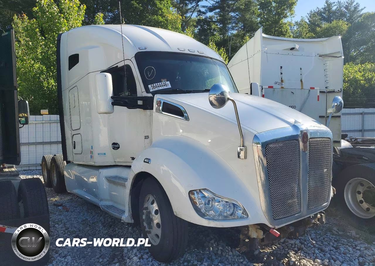 2017 Kenworth T680 Semi Truck