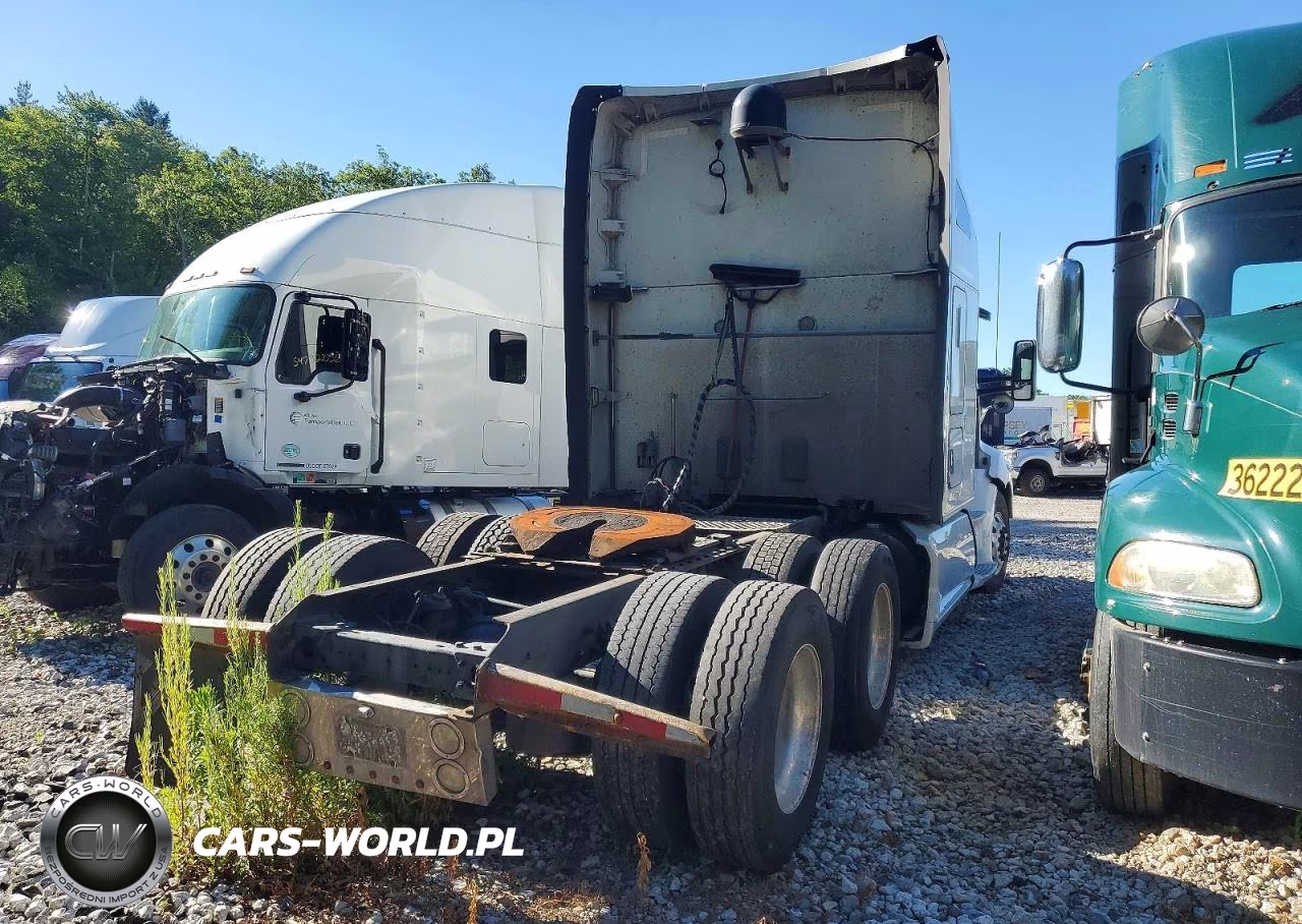 2017 Kenworth T680 Semi Truck VIN:1XKYDP9X8HJ145863 - 4