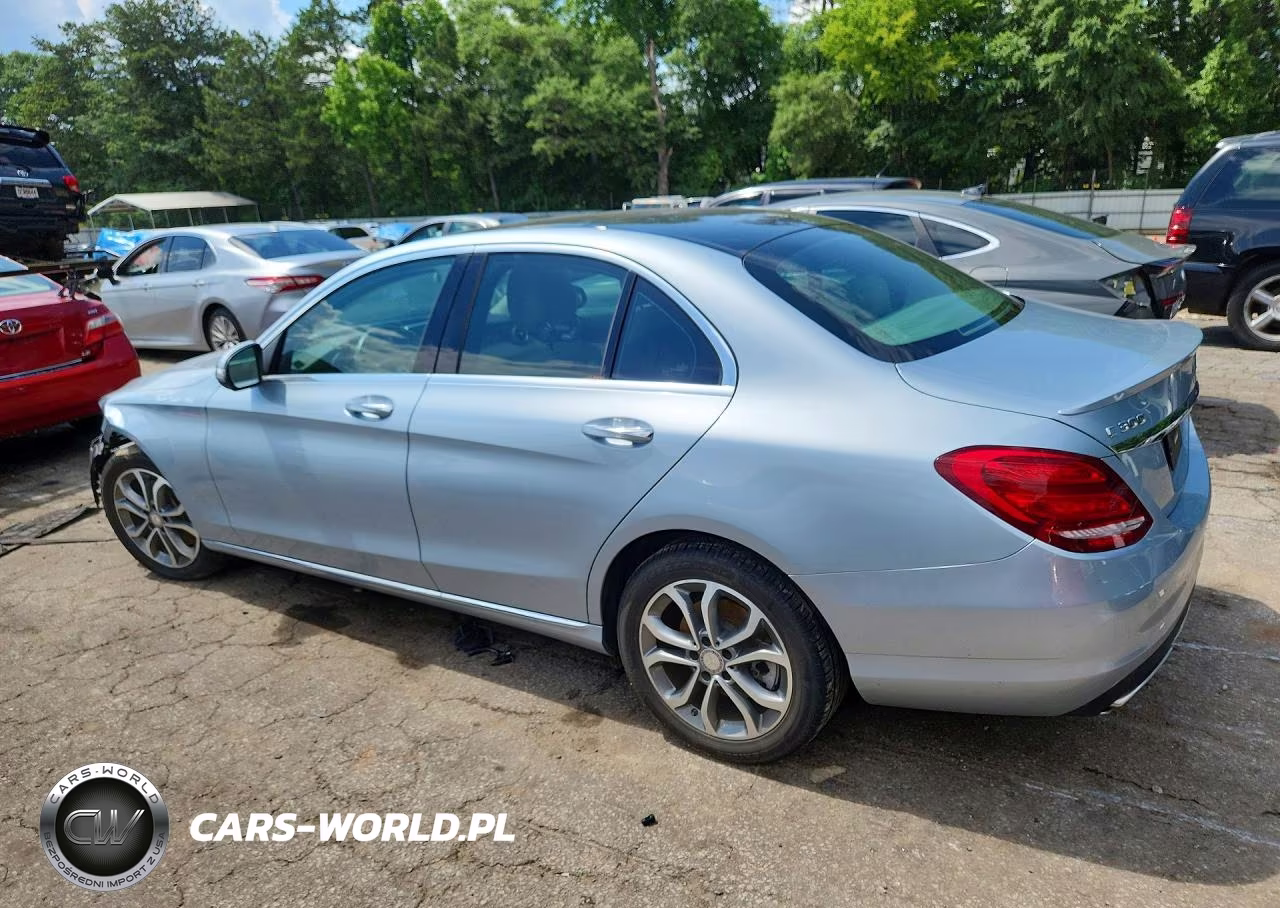 2015 Mercedes-Benz C 300 4Matic VIN:55SWF4KB9FU063329 - 2