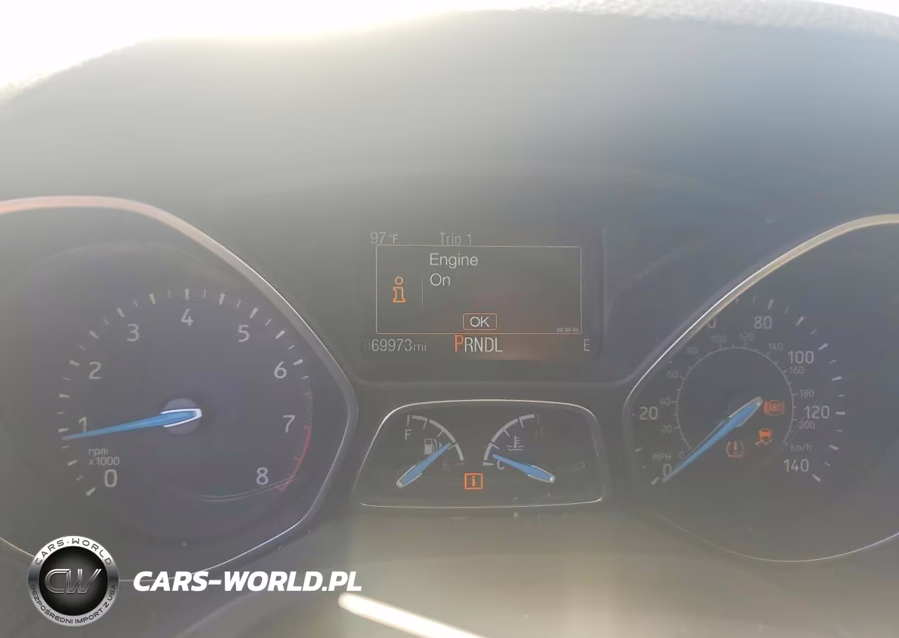 2018 Ford Focus Se VIN:1FADP3K26JL304520 - 9