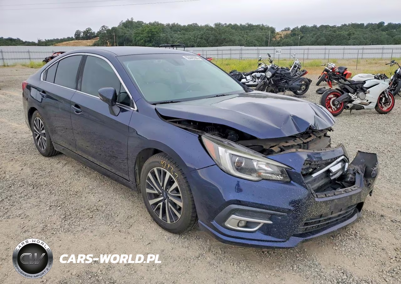 2018 Subaru Legacy 2.5I Premium VIN:4S3BNAF66J3019051 - 4