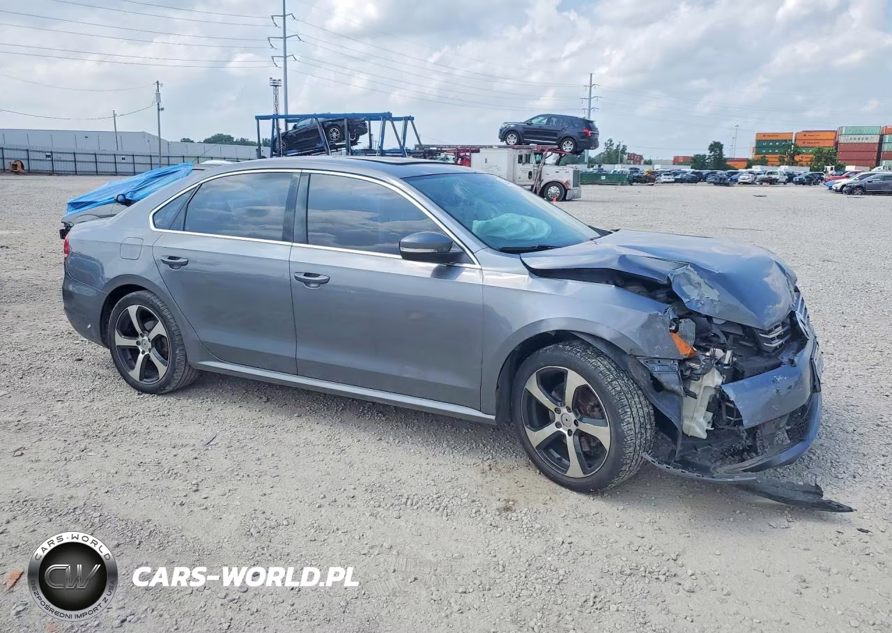 2015 Volkswagen Passat Se VIN:1VWBV7A3XFC025648 - 4