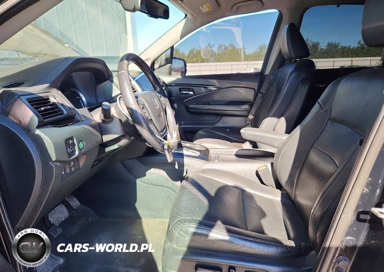 2017 Honda Pilot Elite VIN:5FNYF6H08HB074241 - 7