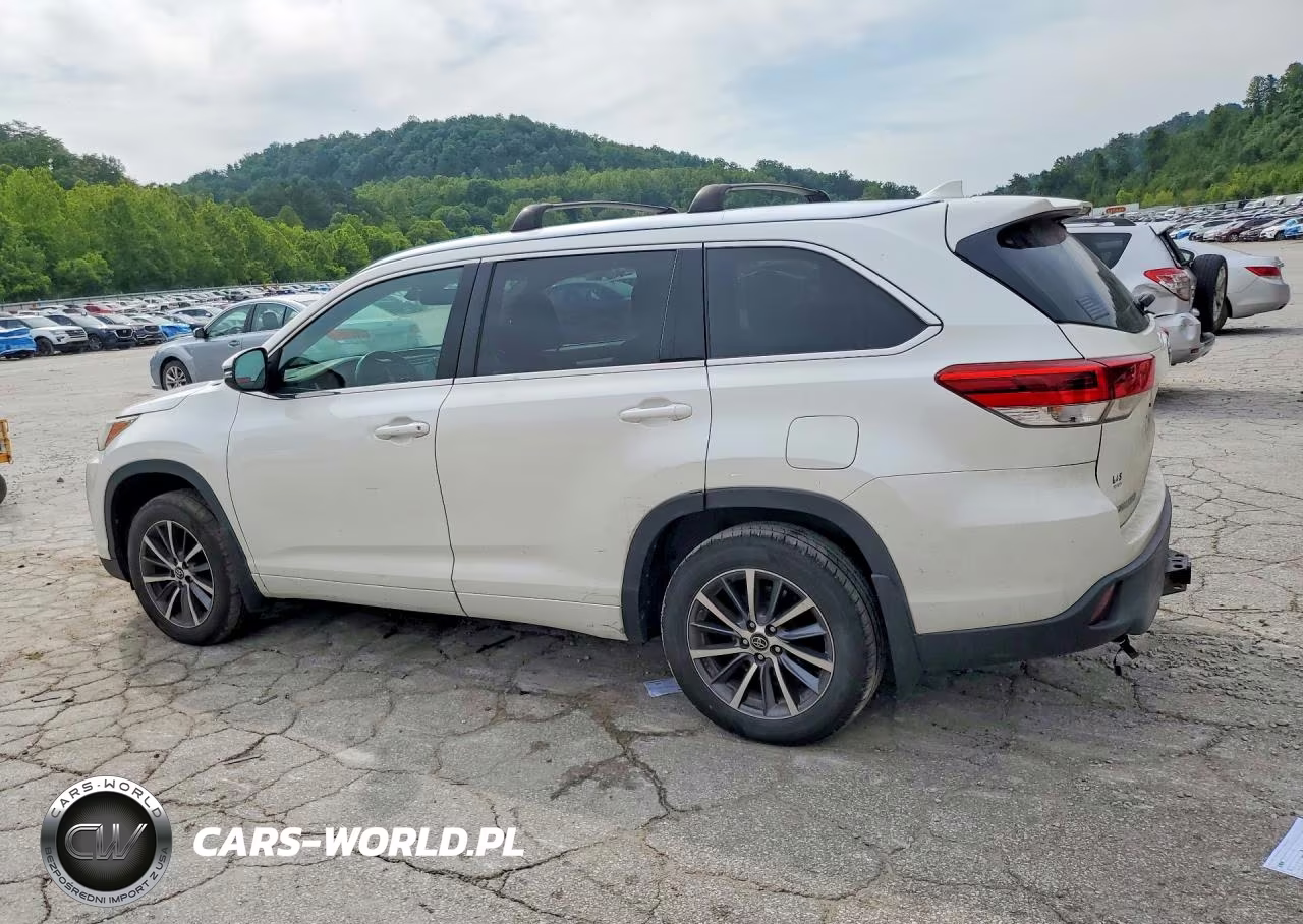 2017 Toyota Highlander Xle VIN:5TDJZRFH2HS365509 - 2
