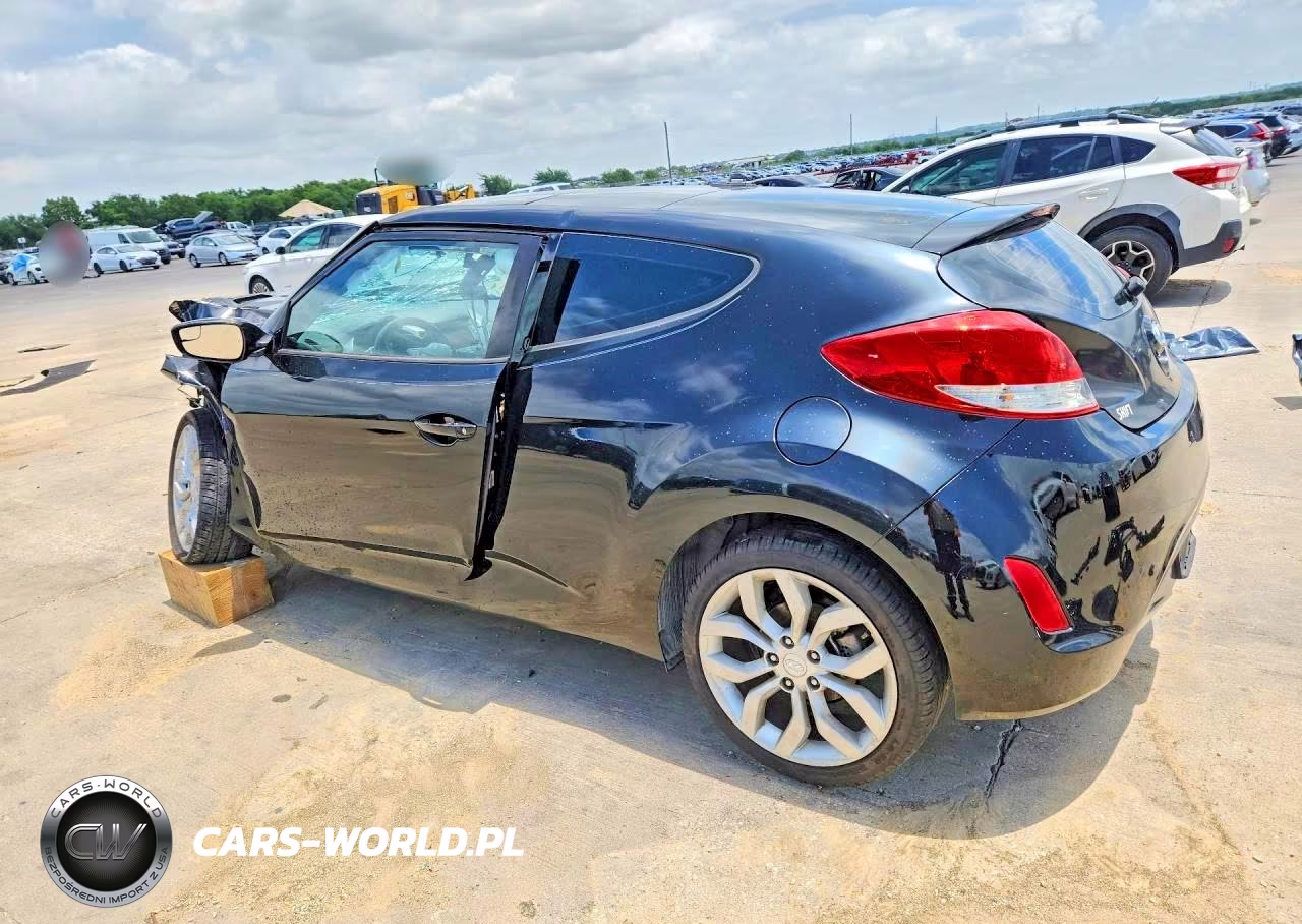 2015 Hyundai Veloster Base VIN:KMHTC6AD8FU234022 - 2