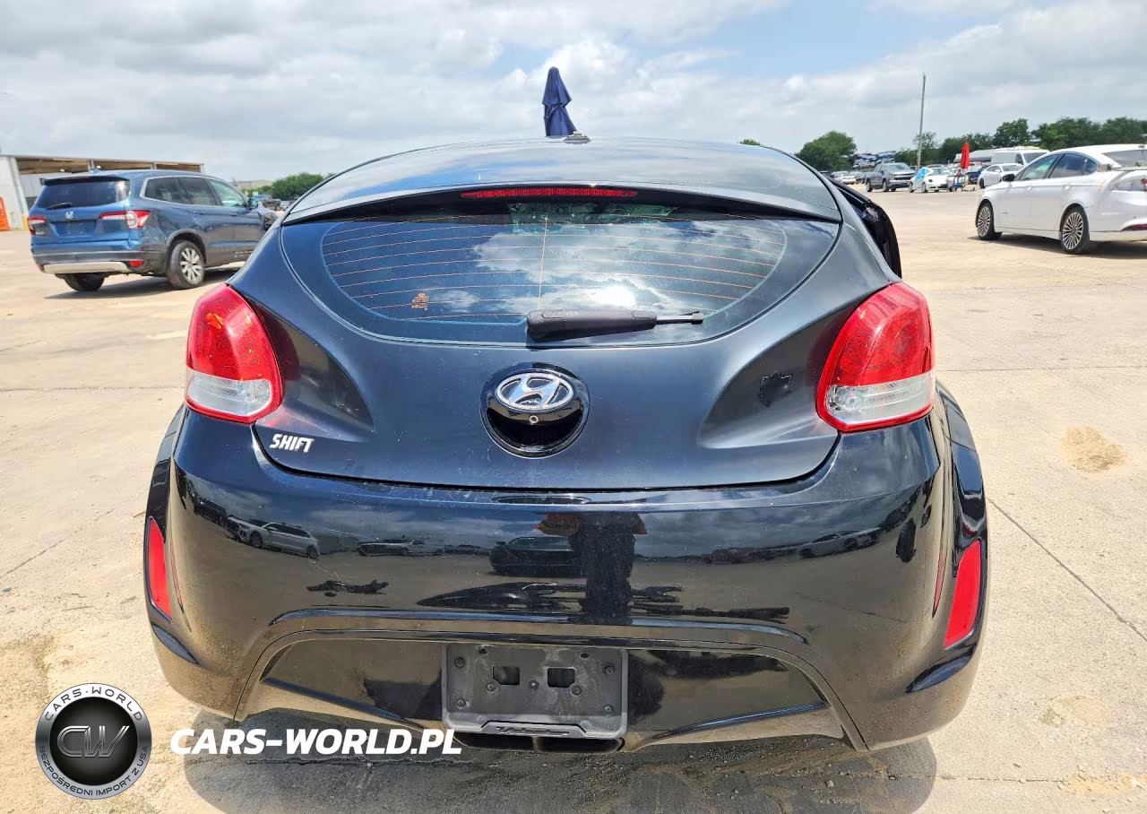 2015 Hyundai Veloster Base VIN:KMHTC6AD8FU234022 - 6