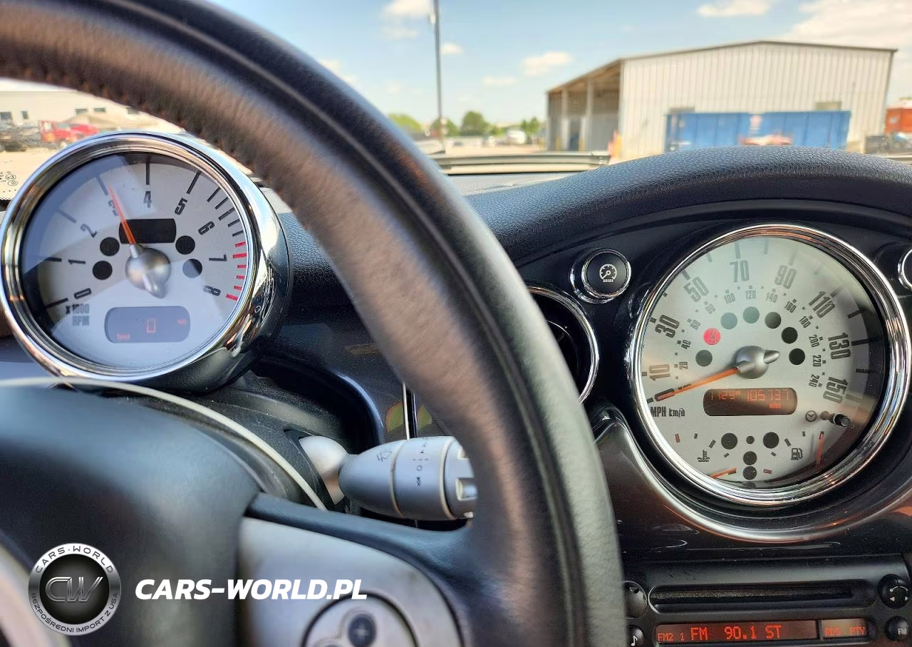 2008 Mini Cooper S VIN:WMWRH33548TU81242 - 9