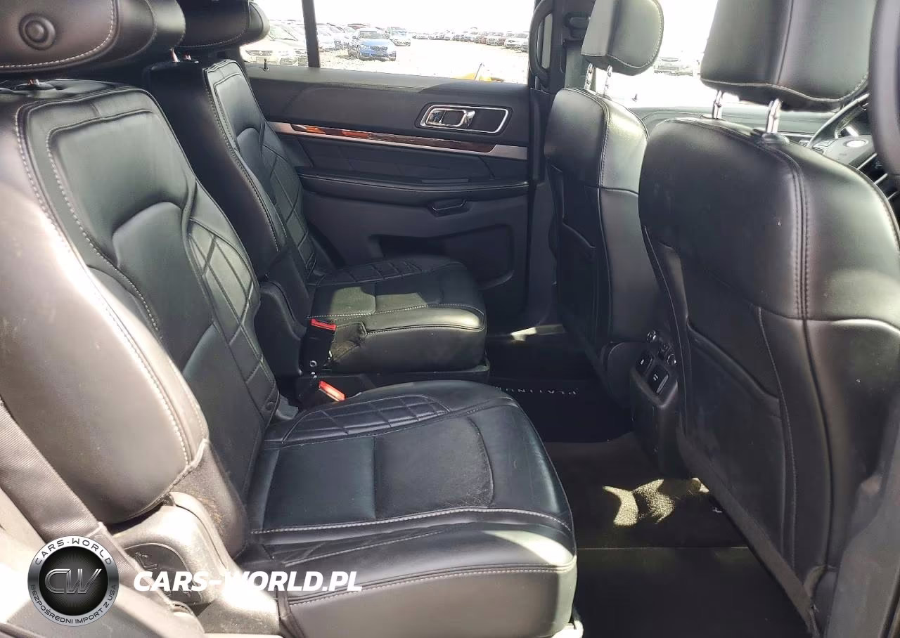 2017 Ford Explorer Platinum VIN:1FM5K8HT7HGD91403 - 10