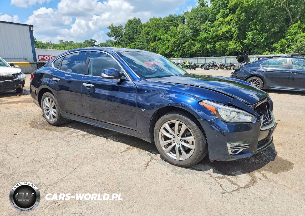 2019 Infiniti Q70 3.7 Luxe VIN:JN1BY1AR8KM585588 - 4