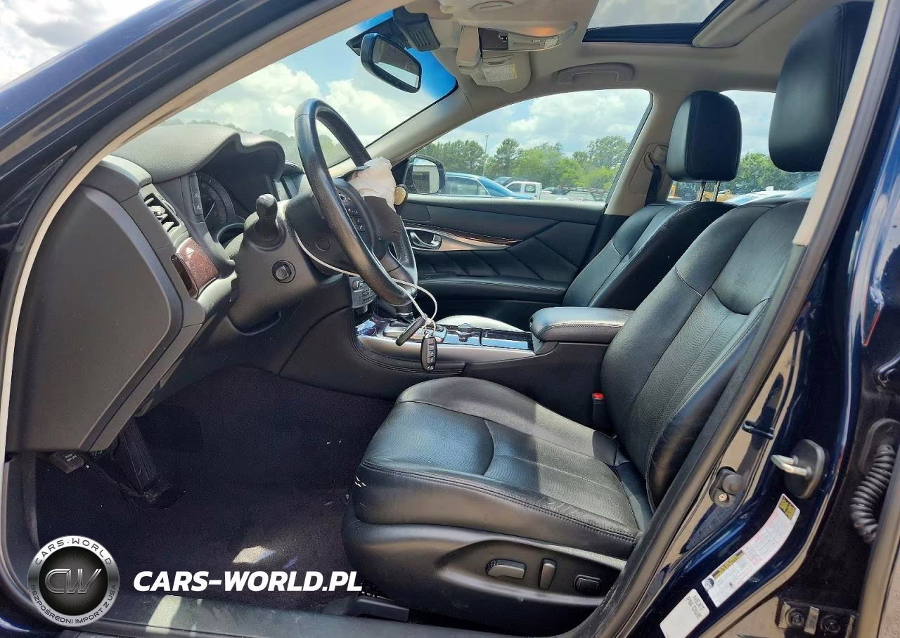 2019 Infiniti Q70 3.7 Luxe VIN:JN1BY1AR8KM585588 - 7