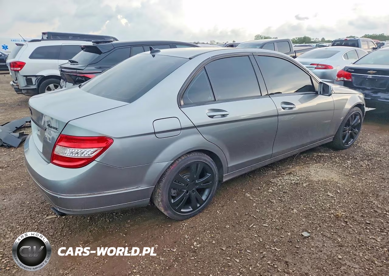 2010 Mercedes-Benz C 300 4Matic VIN:WDDGF8BB8AR090897 - 3
