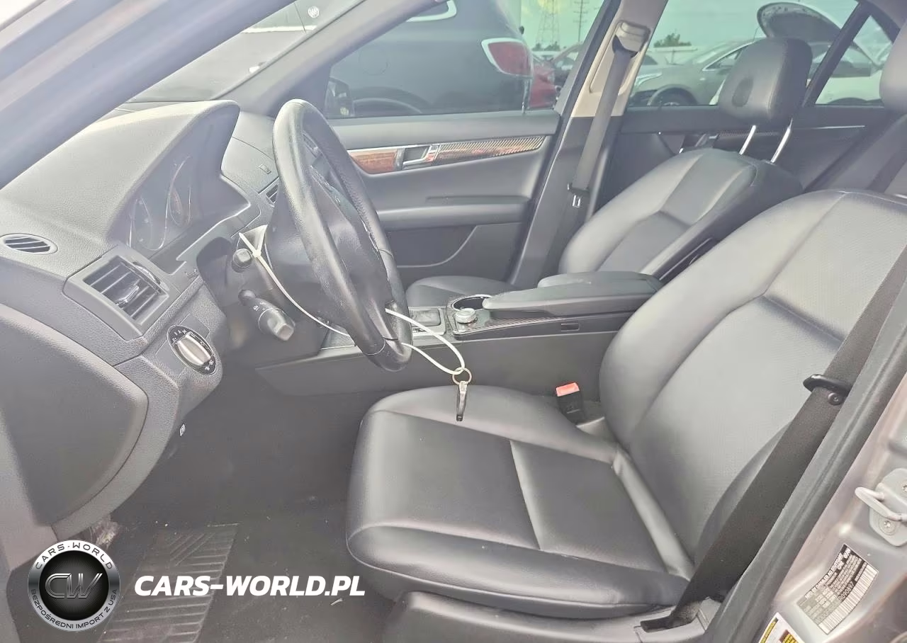2010 Mercedes-Benz C 300 4Matic VIN:WDDGF8BB8AR090897 - 7