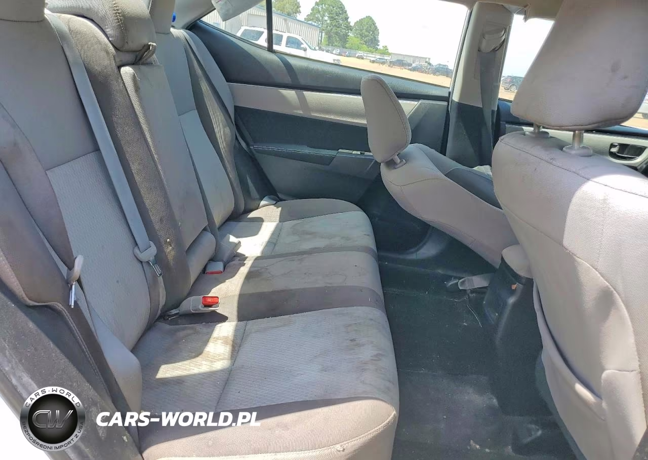 2018 Toyota Corolla Le VIN:2T1BURHE4JC030871 - 10