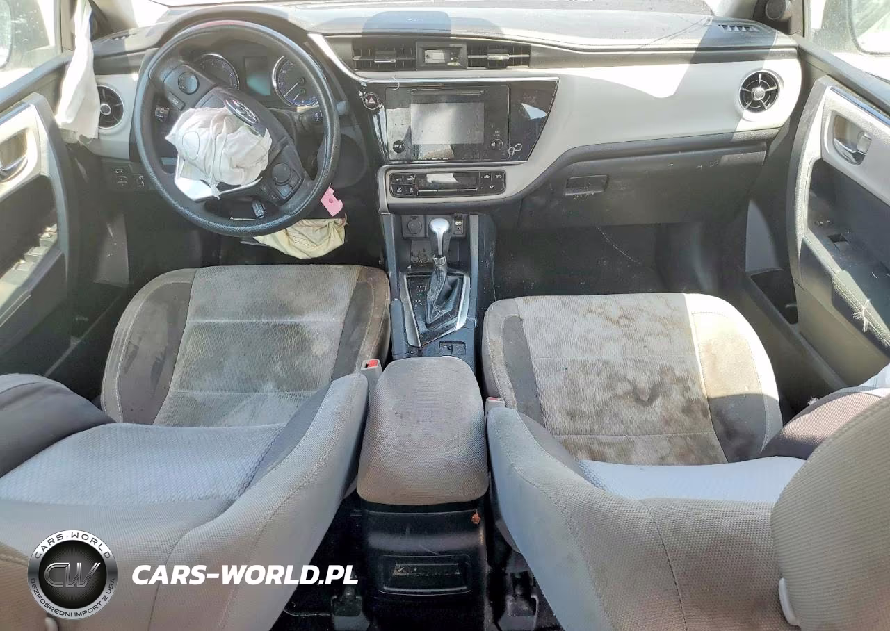 2018 Toyota Corolla Le VIN:2T1BURHE4JC030871 - 8