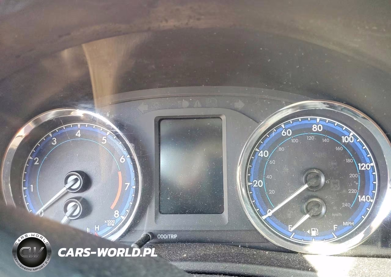 2018 Toyota Corolla Le VIN:2T1BURHE4JC030871 - 9