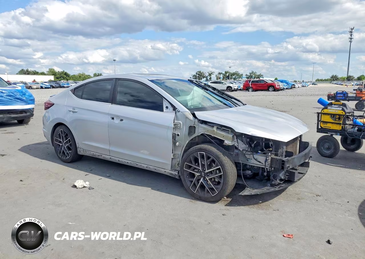 2019 Hyundai Elantra Sport VIN:KMHD04LB9KU813169 - 4