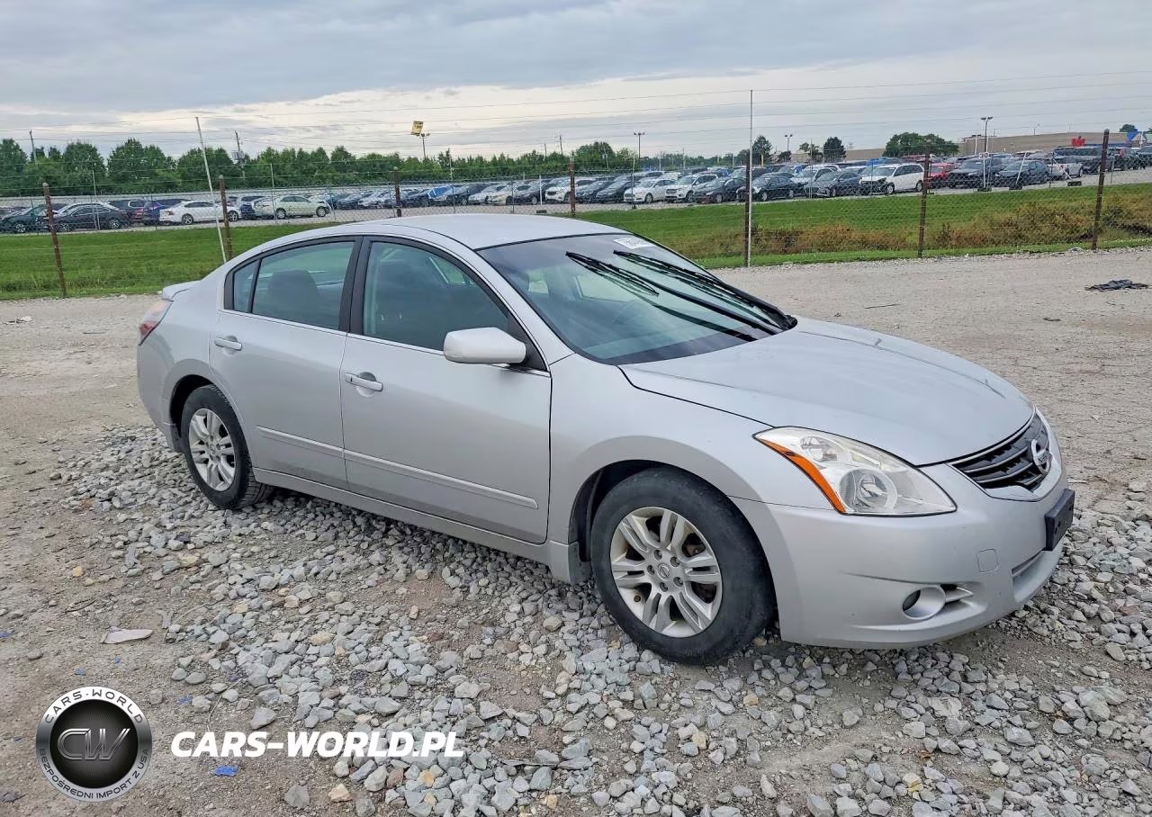 2012 Nissan Altima Base-S VIN:1N4AL2AP4CN558045 - 4
