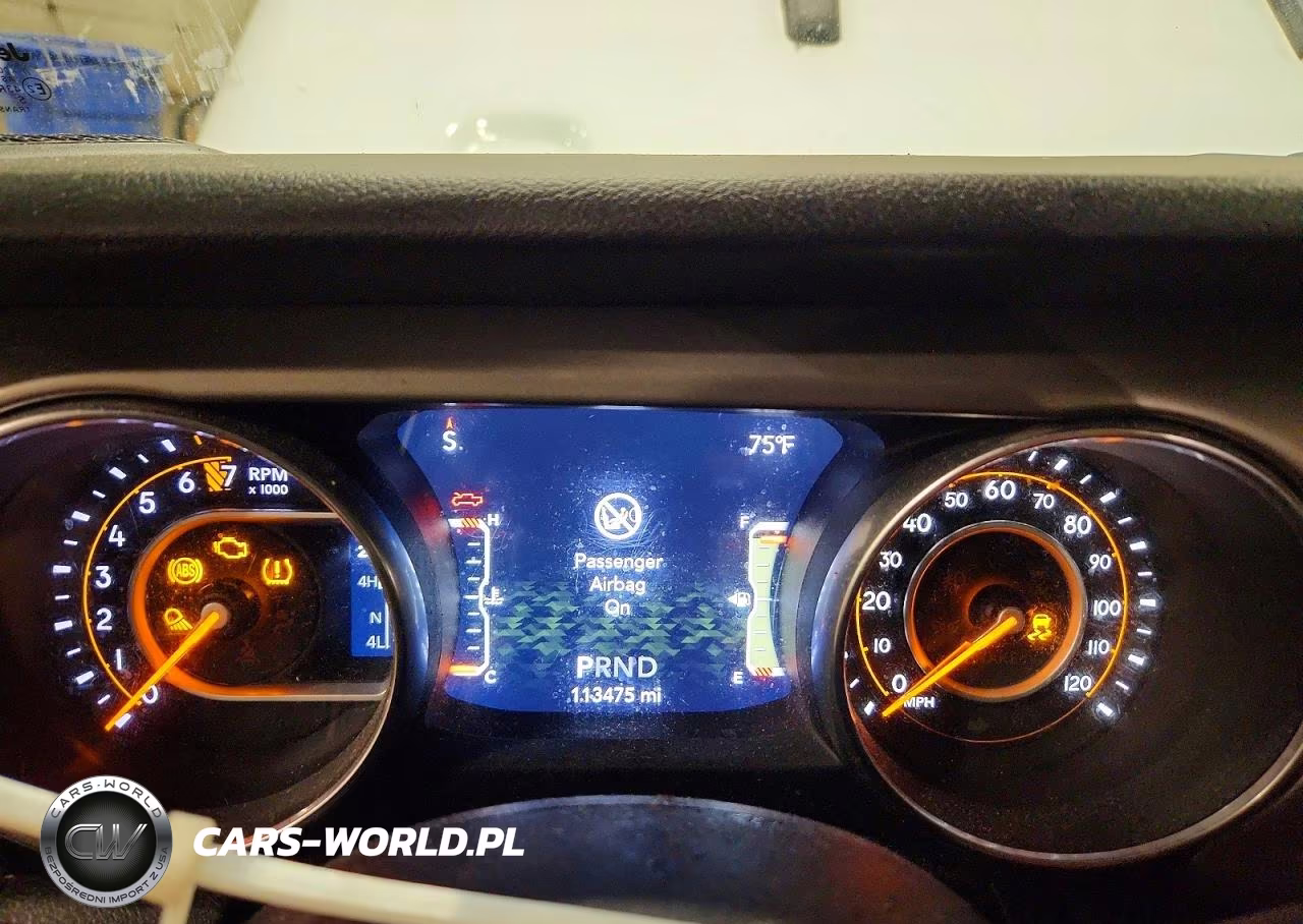 2020 Jeep Gladiator Sport VIN:1C6JJTAGXLL109557 - 9