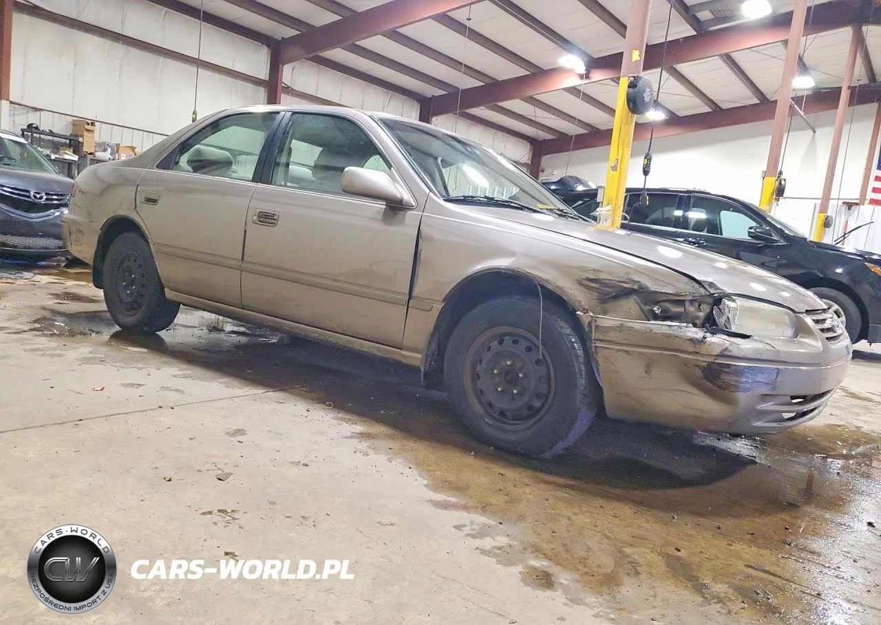 1999 Toyota Camry Le VIN:4T1BG22K1XU415373 - 4