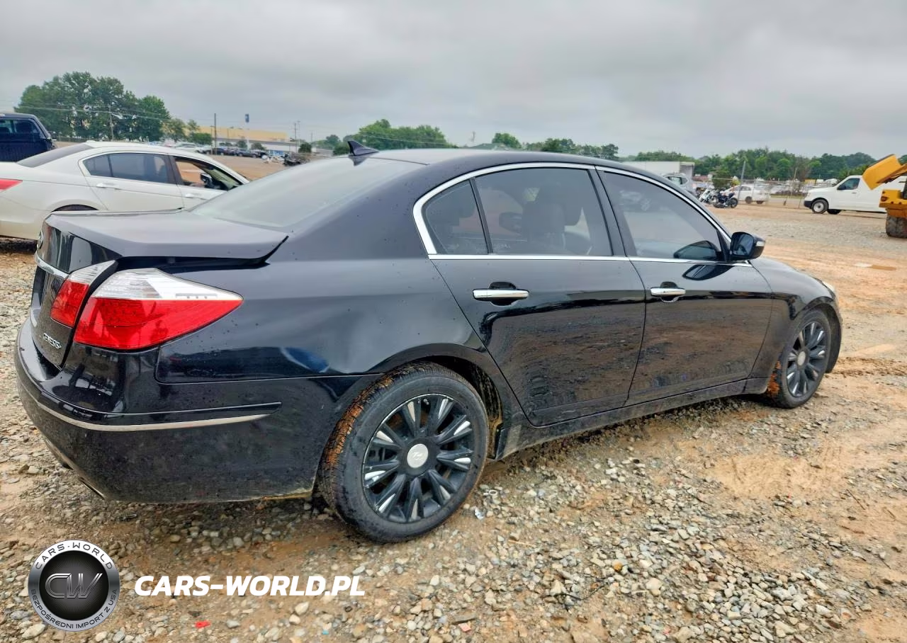 2011 Hyundai Genesis 3.8L VIN:KMHGC4DE3BU135063 - 3