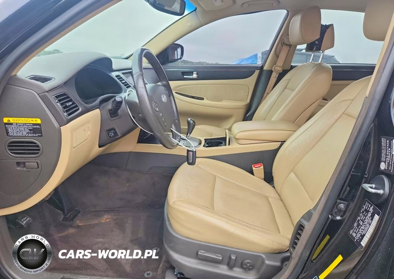 2011 Hyundai Genesis 3.8L VIN:KMHGC4DE3BU135063 - 7