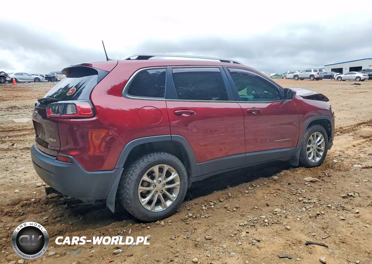2019 Jeep Cherokee Latitude VIN:1C4PJLCB0KD286146 - 3