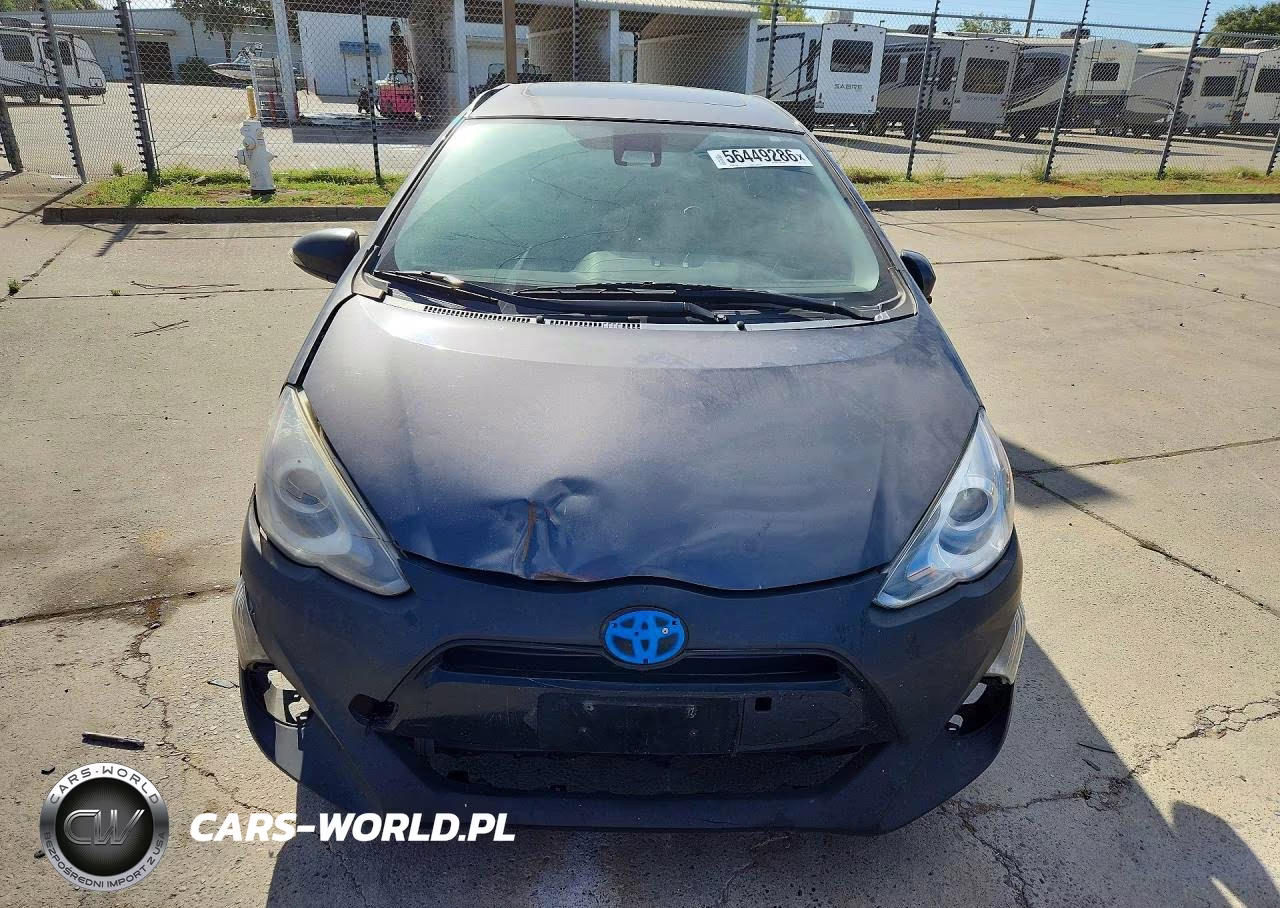 2016 Toyota Prius C Four VIN:JTDKDTB31G1117533 - 5