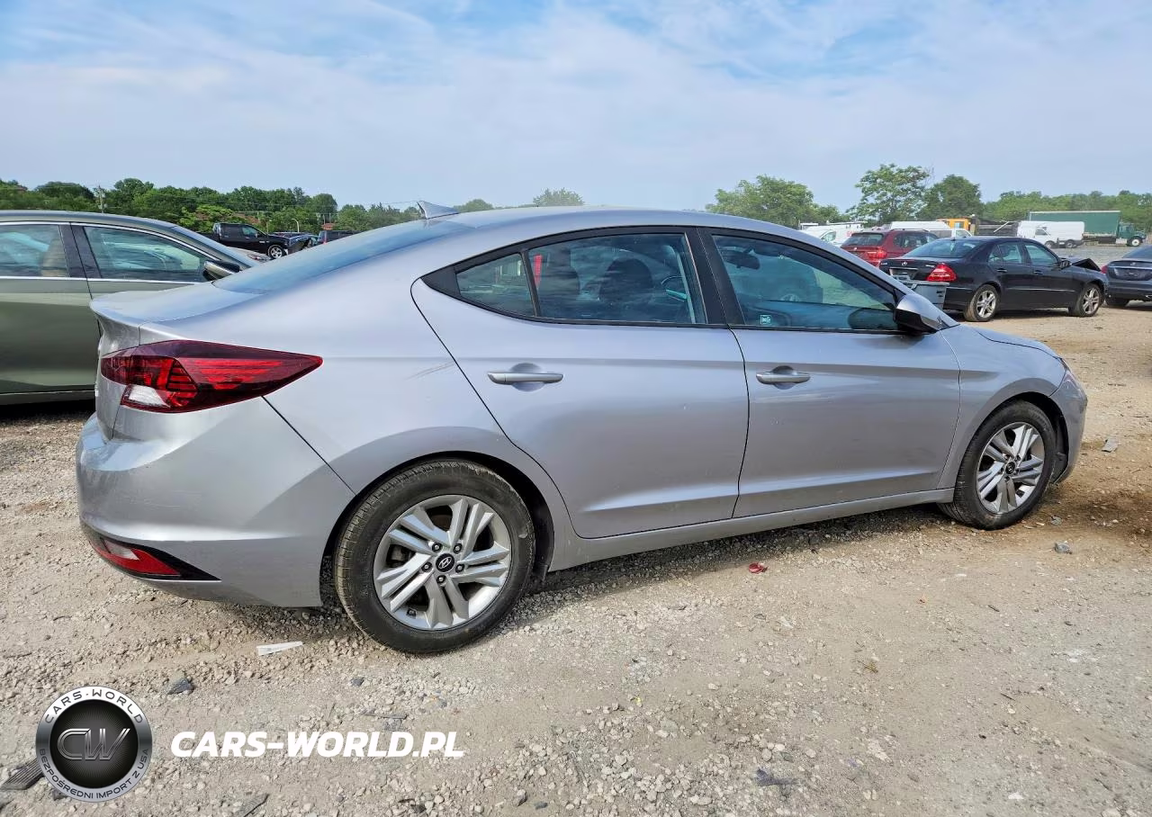 2020 Hyundai Elantra Sel VIN:5NPD84LF2LH572048 - 3