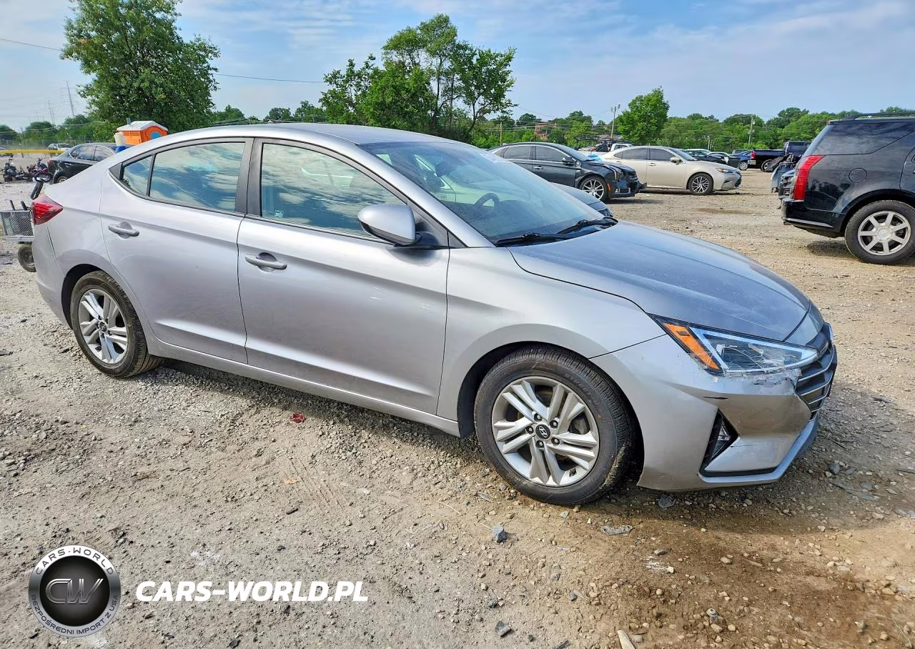 2020 Hyundai Elantra Sel VIN:5NPD84LF2LH572048 - 4